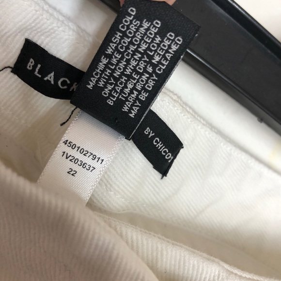 Black label by Chicos white front seam slimming ankle pants 2.5 - Picture 3 of 5